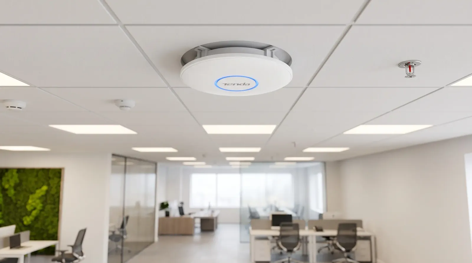 Access point Wi-Fi 6 de techo instalado en una oficina